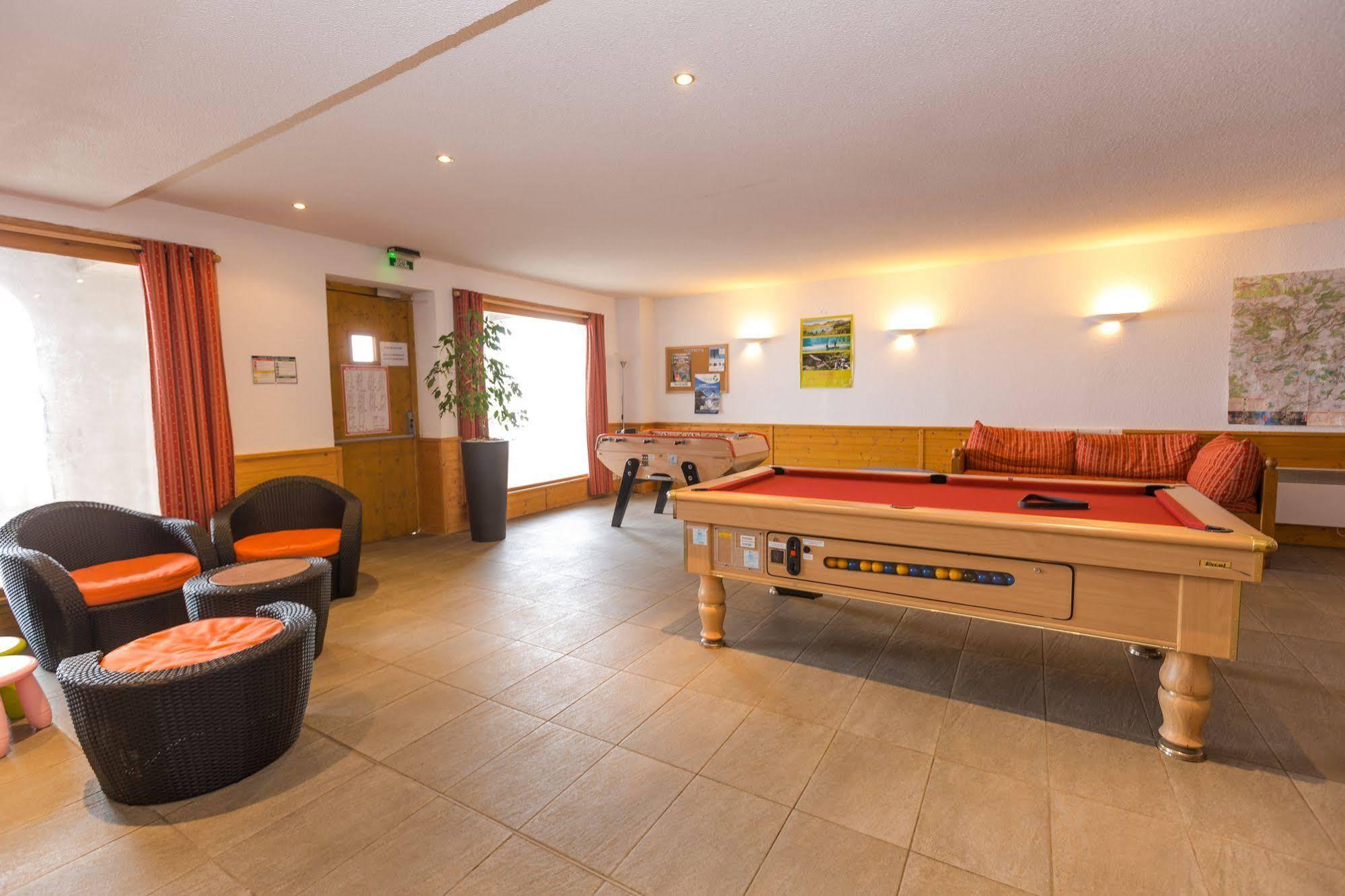 O - Sancy Residence De Tourisme Супер Бес Екстериор снимка