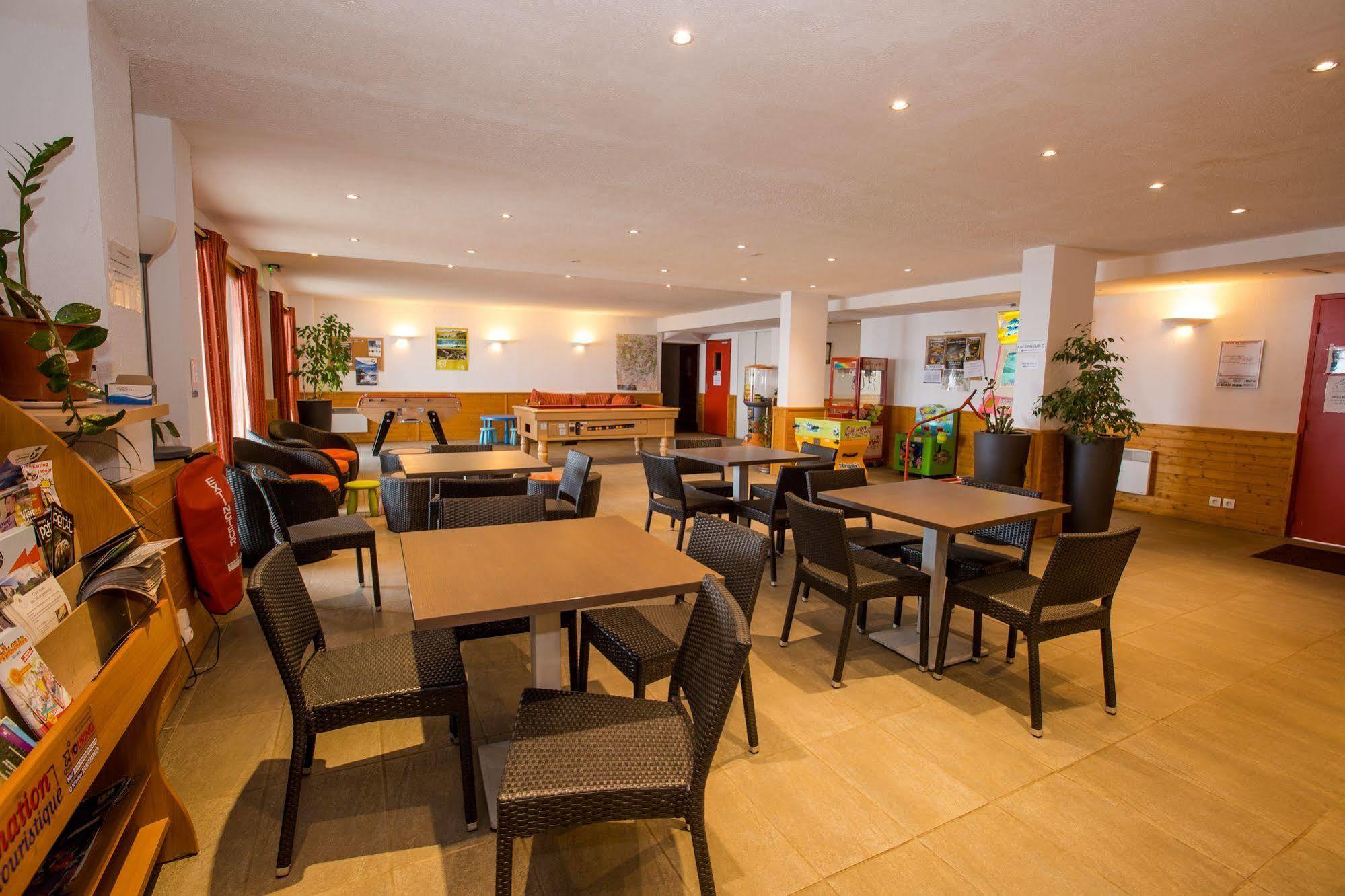 O - Sancy Residence De Tourisme Супер Бес Екстериор снимка